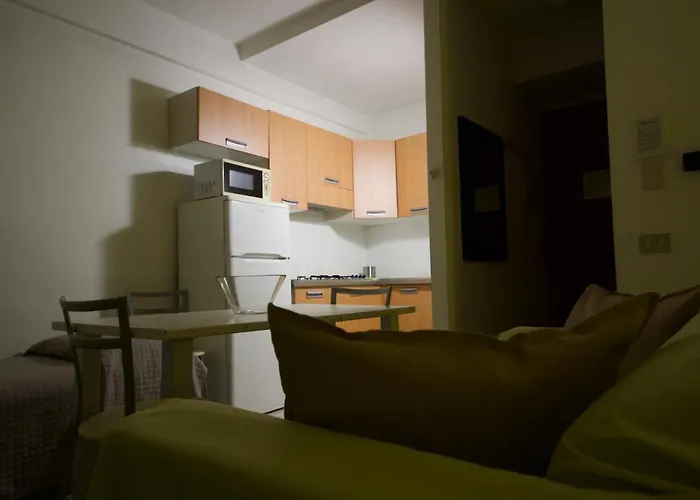 Parmigianino Aparthotel 3*