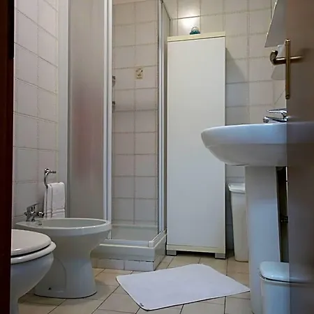 Parmigianino Apartments 3*