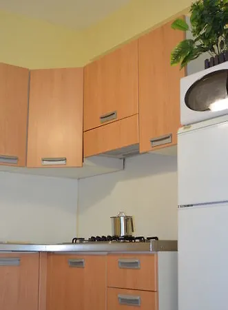 Parmigianino Apartmanhotel 3*