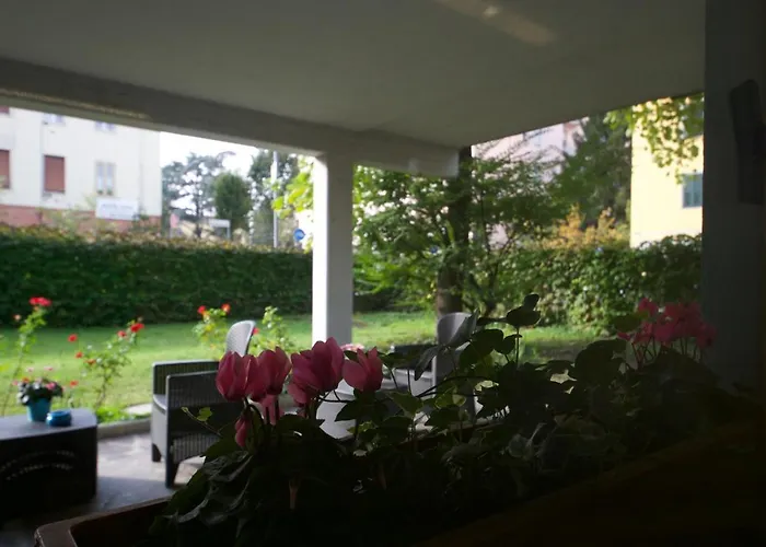 Parmigianino Aparthotel