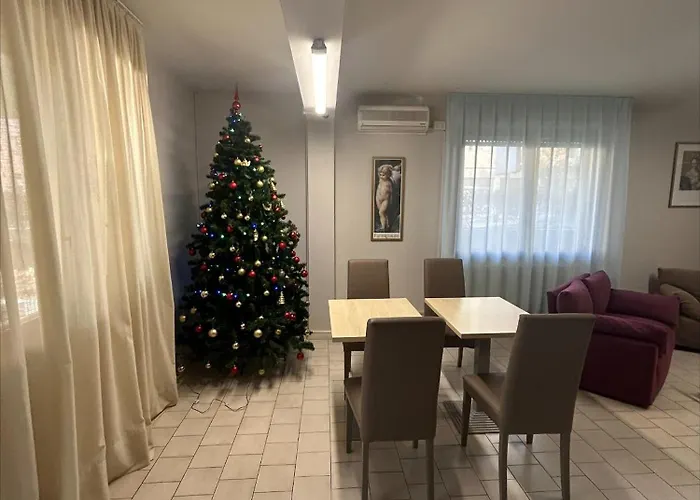 Aparthotel Parmigianino 3*